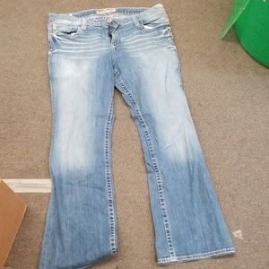 Big star size 36r bootcut Jean's.